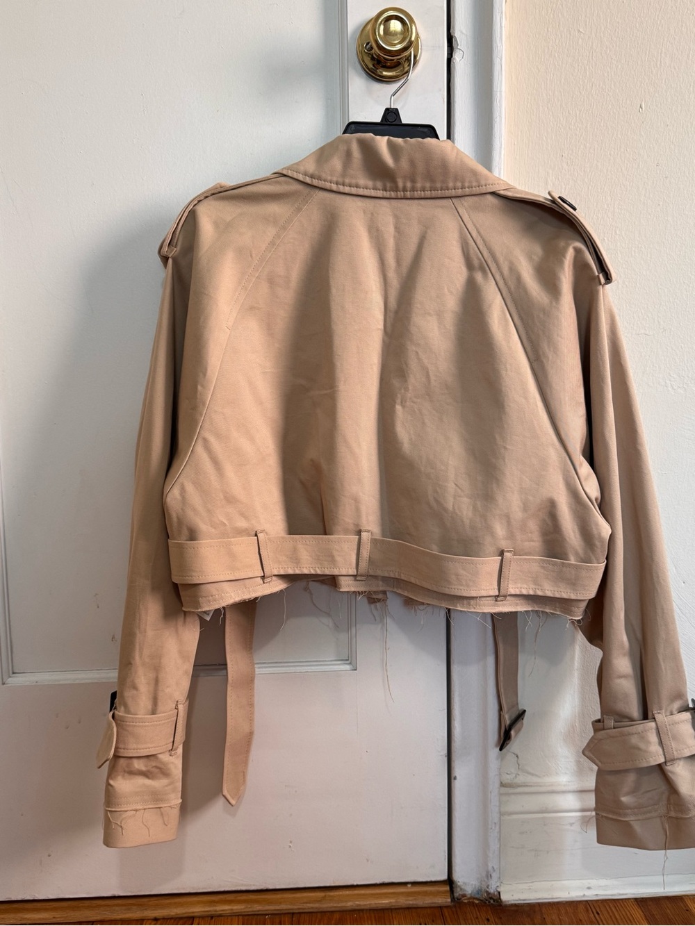 Zara Cropped Trench Coat in Light Beige - Picture 3 of 4
